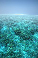 Turquoise Lagoon / Atoll with beach on the Maldives (Malediven)