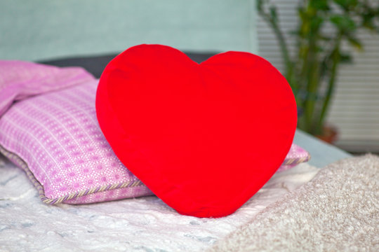 Pillow heart