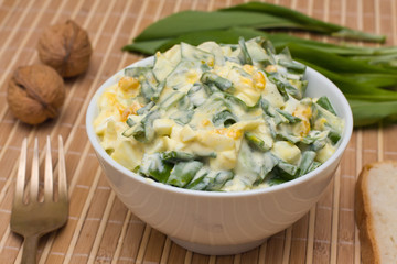 Salad of ramsons along with the egg and cucumber