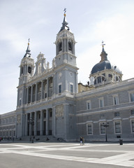 Fototapeta na wymiar Katedra Almudena, Madryt, Hiszpania.