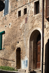 San Gimignano-  small walled medieval hill town in the Tuscany