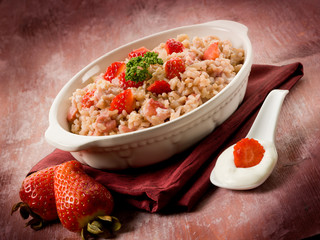 risotto with strawberries and cream sauce