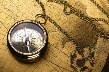 Fototapeta na wymiar Vintage Urządzenia nawigacyjne, kompas