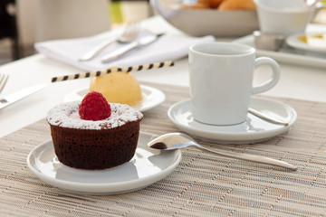 Schokotörtchen mit Himbeere