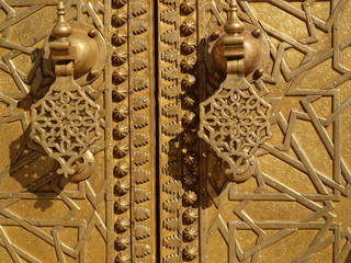 Poignée de porte dorées
