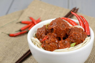 Xiu Mai - Vietnamese / Chinese pork meatballs in tomato sauce