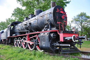 black locomotive (train) on railway