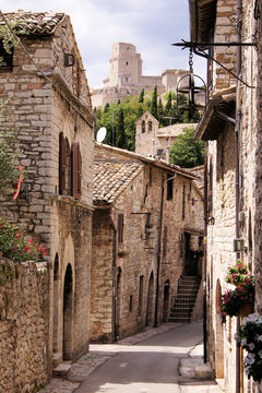 Fototapeta Medieval Italian street