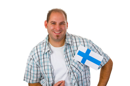 Junger Mann mit finnischer Nationalfahne