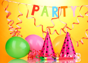 Obraz premium Party items on orange background