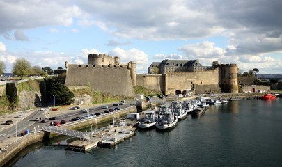 Fototapeta na wymiar zamek, fortyfikacje, Brest, Finistere, Bretania
