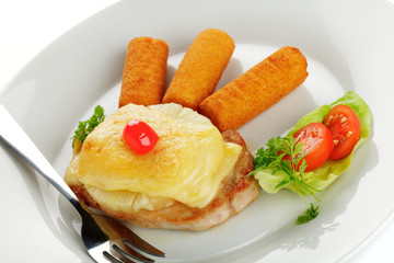 Schweinesteak Hawaii, Kartoffelkroketten
