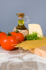 Spaghetti and tomatos