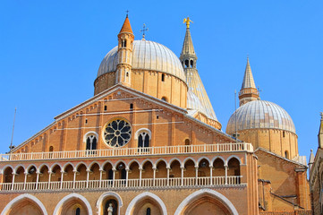 Fototapeta na wymiar Basilica di Sant Antonio Padwa 03