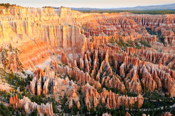 Bryce amphitheater at sunrise point, Bryce Canyon NP, Utah, USA