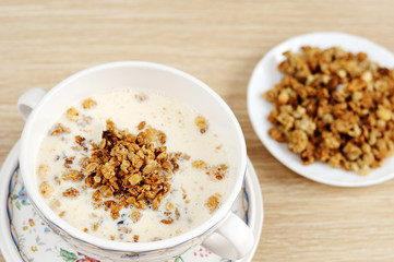 Breakfast - Muesli with milk