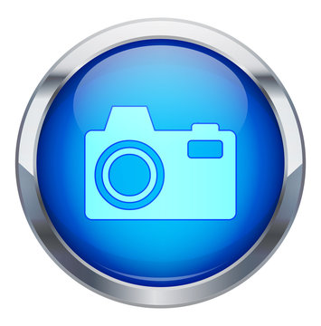 Metalik &ccedil;er&ccedil;eveli fotoğraf makinesi