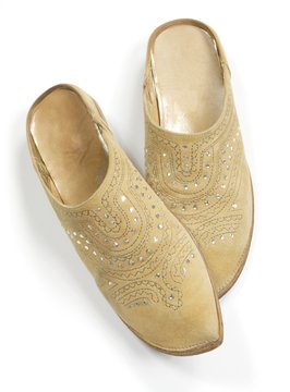 traditional arabic shoes