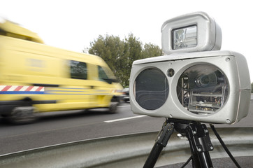 radar et caméra de vitesse