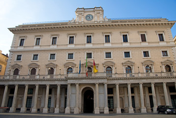 Fototapeta na wymiar Rzym, Wedekind Pałac w Montecitorio placu