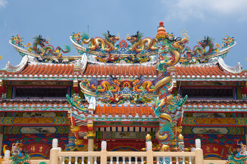 Fototapeta premium Dragons in chinese temple