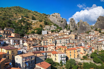 Fototapeta na wymiar Panoramiczny widok z Castelmezzano. Basilicata. Włochy.