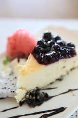 Berry fruit cake