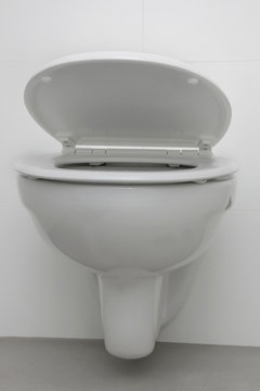 WC  avec abattant frein de chute