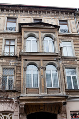 Fototapeta na wymiar balcony and windows