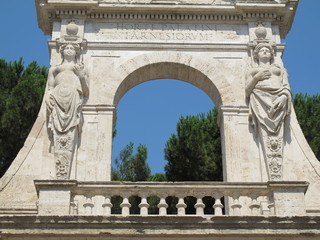 Fototapeta premium Eingang Palatin , Antikes Rom, Italien