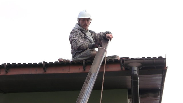 Fixing gutter