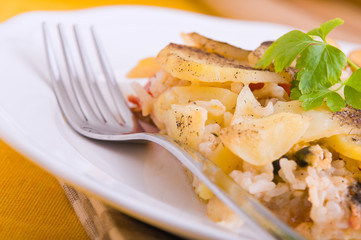 Rice, potatoes and mussels. Tiella di riso, patate e cozze.