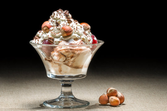Hazelnut ice cream in glass bowl