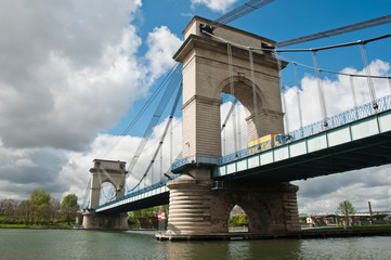 pont suspendu