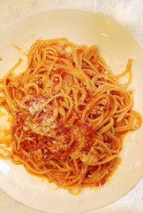 Spaghetti al sugo