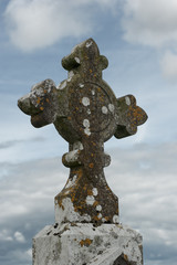 Irisch keltisches Steinkreuz