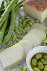 fave e formaggio pecorino