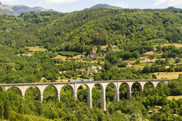 Fototapeta na wymiar Krajobraz w Garfagnana (Toskania)