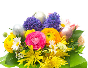Obraz premium beautiful easter bouquet of colorful spring flowers