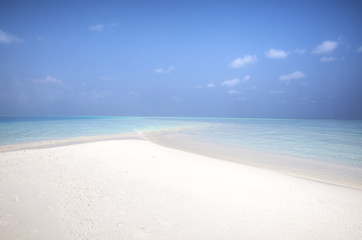 Fototapeta premium Turquoise Lagoon / Atoll with beach on the Maldives (Malediven)