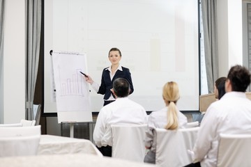 Fototapeta premium business woman giving presentation