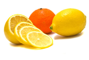 Fototapeta na wymiar lemon and tangerine