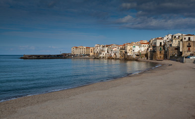 Fototapeta na wymiar Cefalù Harbour