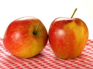 Apples, isolated
