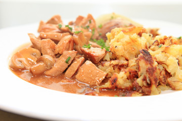 Geschnetzeltes mit Pilzen und Kartoffelrösti
