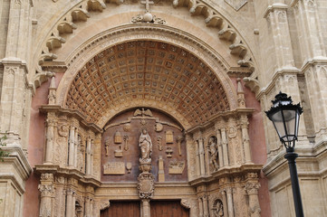 Obraz premium Kathedrale der Heiligen Maria