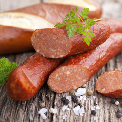 Mettwürstchen mit Paprika