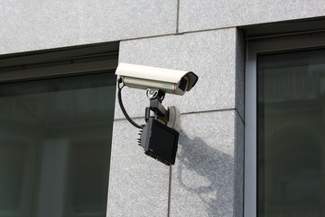 Überwachungskamera mit Infrarotscheinwerfer - obrazy, fototapety, plakaty