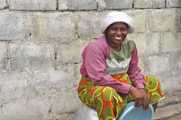 Sympathische afrikanische Frau