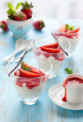 rice pudding with strawberry